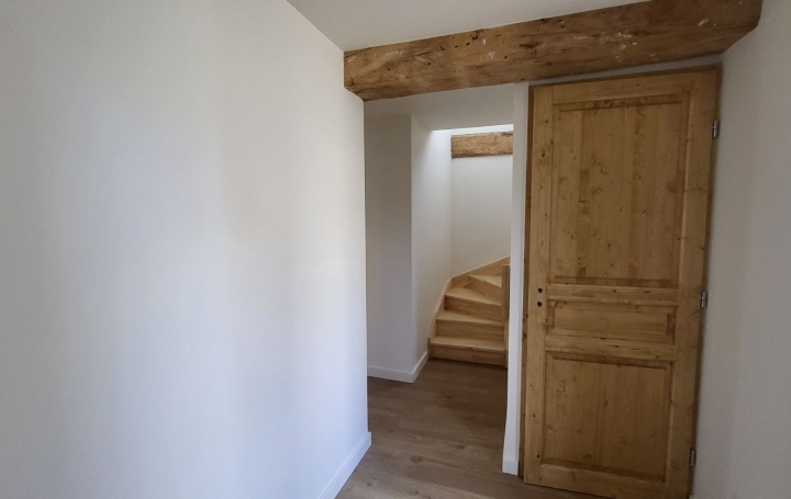 Maison CHASSELAY (69380)  136 m2 630 000 € 