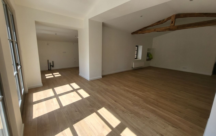 Maison CHASSELAY (69380)  136 m2 630 000 € 