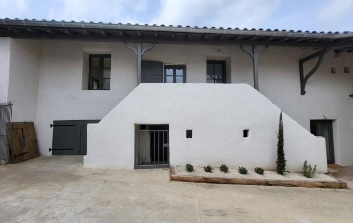 Maison CHASSELAY (69380)  136 m2 630 000 € 