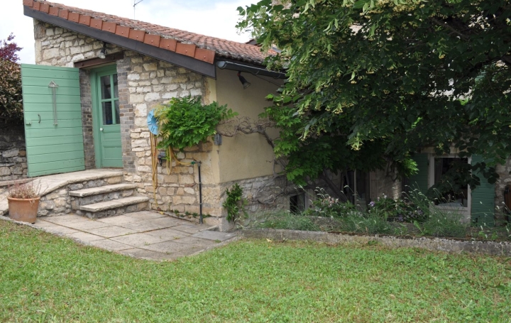 Maison LUCENAY (69480)  242 m2 595 000 € 