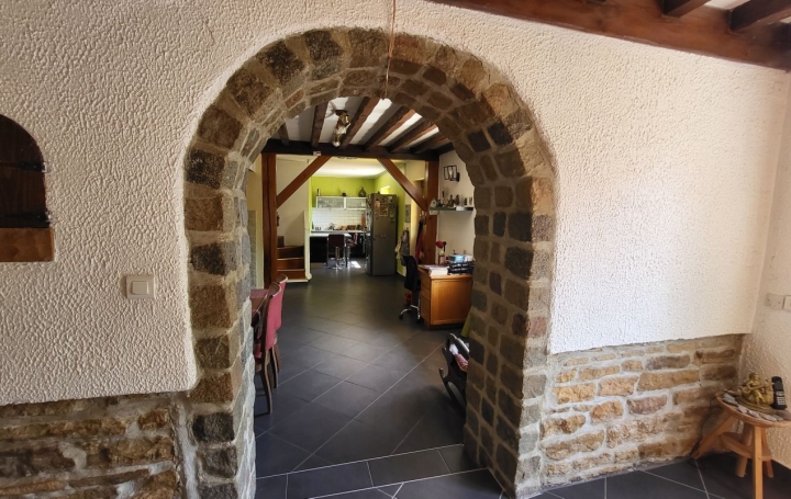5 Pièces ARNAS (69400)  100 m2 259 000 € 