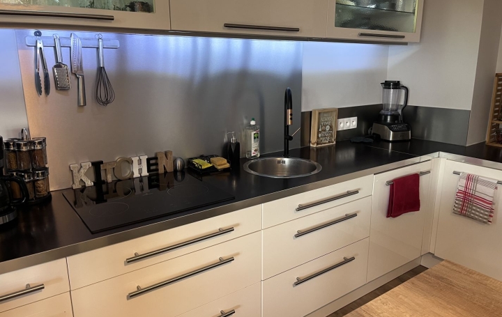 3 Pièces ANSE (69480)  66 m2 225 000 € 