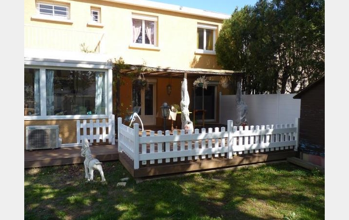 Réseau Immo-diffusion : Maison  RODILHAN  203 m2 274 000 € 