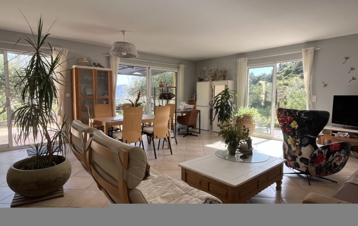 Villa EMBRES-ET-CASTELMAURE (11360)  150 m2 303 000 € 