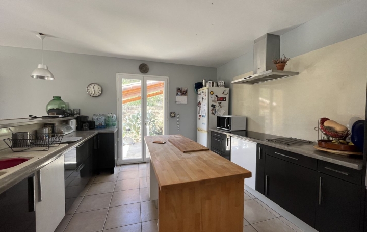 Villa EMBRES-ET-CASTELMAURE (11360)  150 m2 303 000 € 