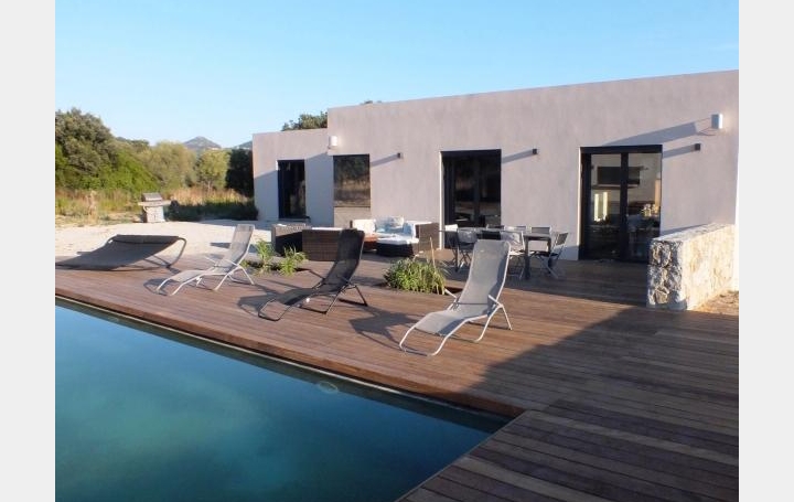 Réseau Immo-diffusion : Villa  OCCHIATANA  190 m2 835 000 € 