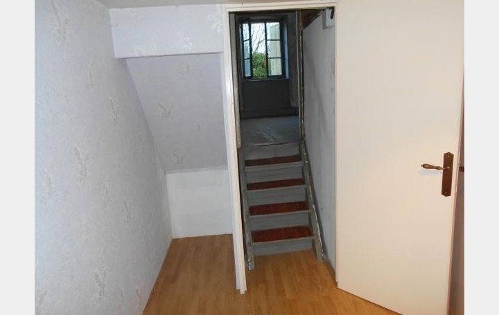 Réseau Immo-diffusion : Maison de village  OFFEMONT  220 m2 97 000 € 