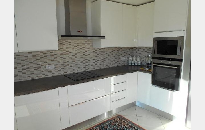 Réseau Immo-diffusion : Villa  CHEVREMONT  160 m2 345 000 € 