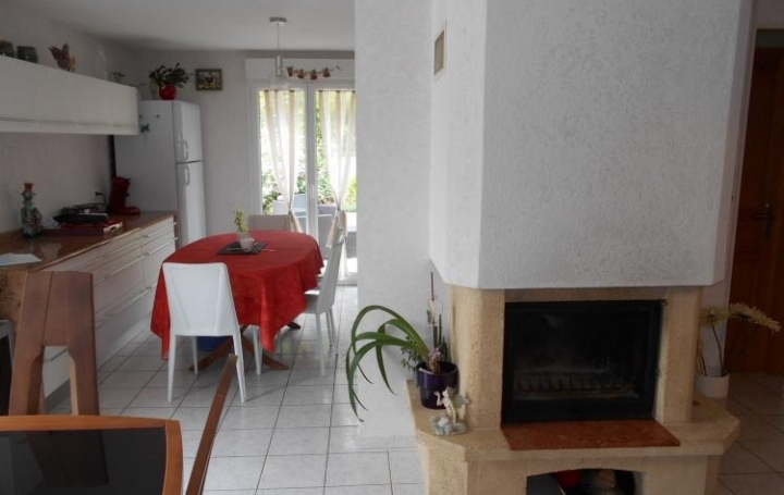 Réseau Immo-diffusion : Villa  ESSERT  120 m2 258 000 € 