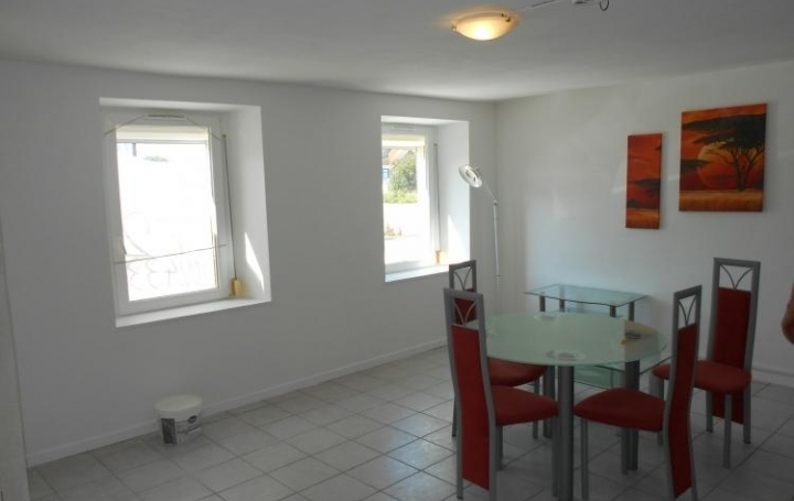 Réseau Immo-diffusion : Appartement P2  GRANDVILLARS  50 m2 67 000 € 