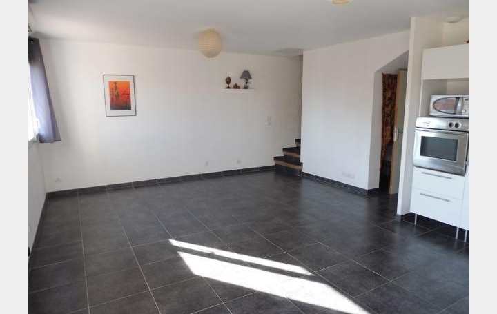 Réseau Immo-diffusion : Maison  SAINT-HIPPOLYTE  84 m2 202 000 € 