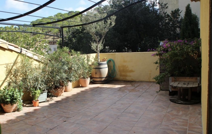 Réseau Immo-diffusion : Maison  TREILLES  120 m2 184 000 € 