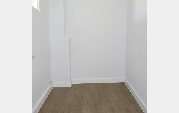 3 Pièces GIGNAC (34150)  63 m2 683 € 