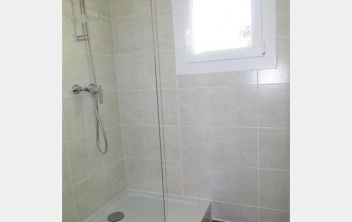 3 Pièces GIGNAC (34150)  63 m2 683 € 