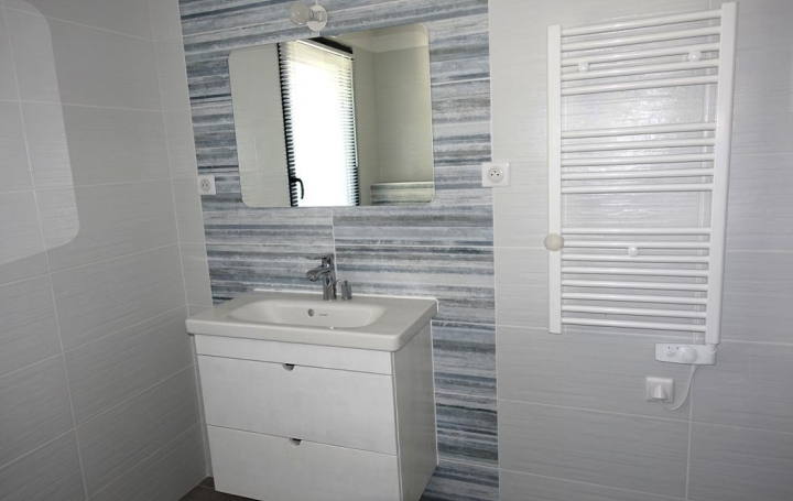 Maison GIGNAC (34150)  85 m2 1 200 € 