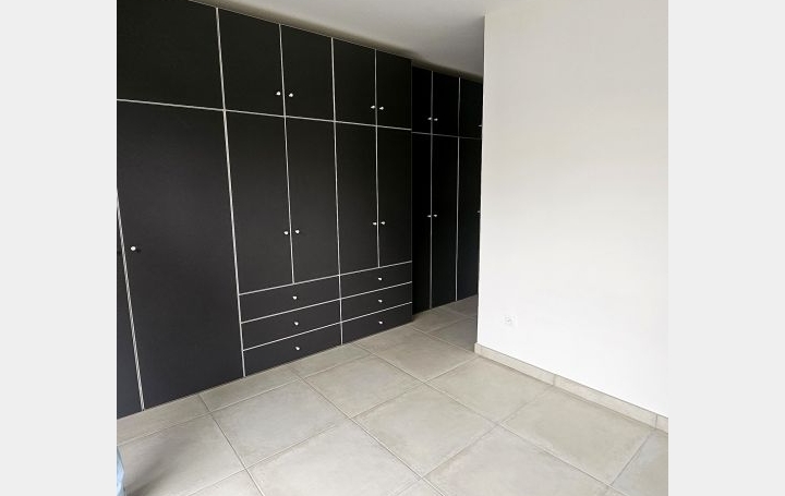 Villa SAINT-ANDRE-DE-SANGONIS (34725)  94 m2 1 172 € 