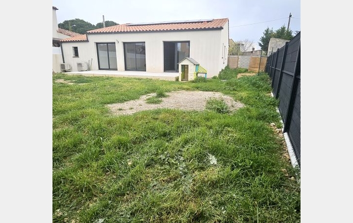 Villa SAINT-ANDRE-DE-SANGONIS (34725)  94 m2 1 172 € 