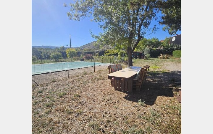 Villa OCTON (34800)  117 m2 1 250 € 