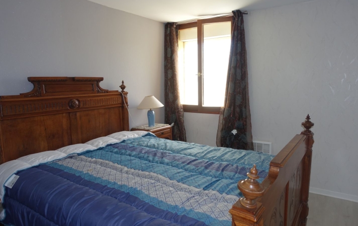 3 Pièces SAINT-JEAN-DE-FOS (34150)  81 m2 750 € 