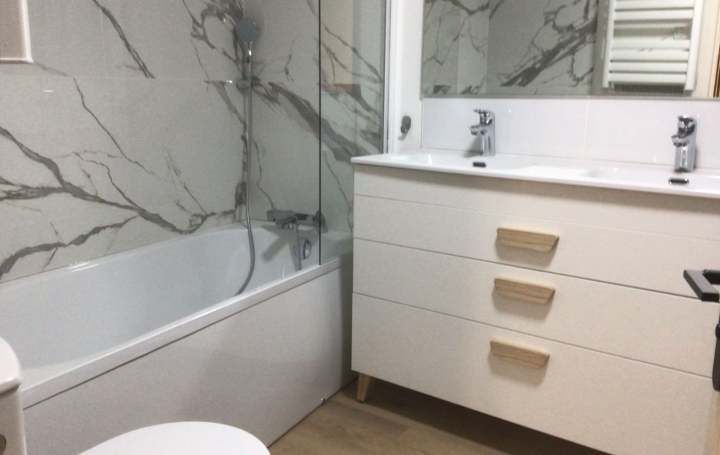 Maison de village LE POUGET (34230)  89 m2 788 € 