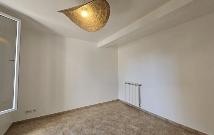 Maison de village ASPIRAN (34800)  126 m2 846 € 