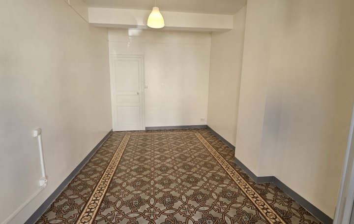 Maison de village ASPIRAN (34800)  126 m2 846 € 