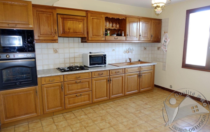 Villa GIGNAC (34150)  114 m2 399 000 € 