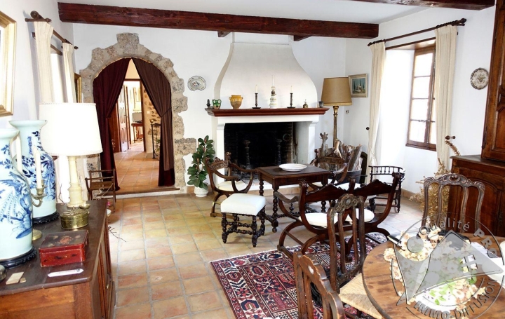 Réseau Immo-diffusion : Maison de village  SAINT-GUILHEM-LE-DESERT  136 m2 0 € 