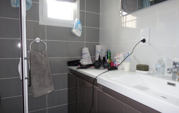 Villa AUMELAS (34230)  74 m2 164 820 € 