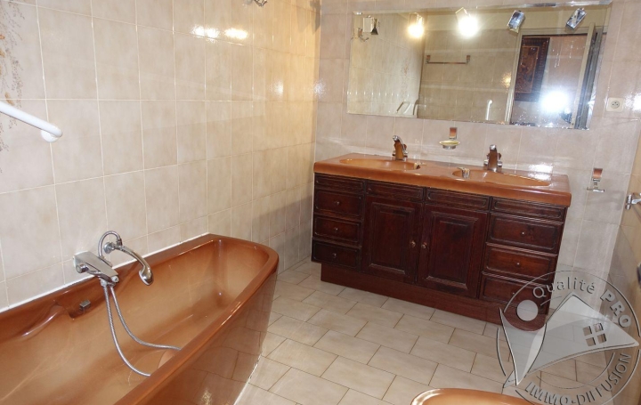 Maison ANIANE (34150)  100 m2 435 000 € 