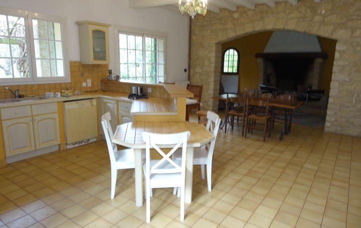 Villa GIGNAC (34150)  150 m2 500 000 € 