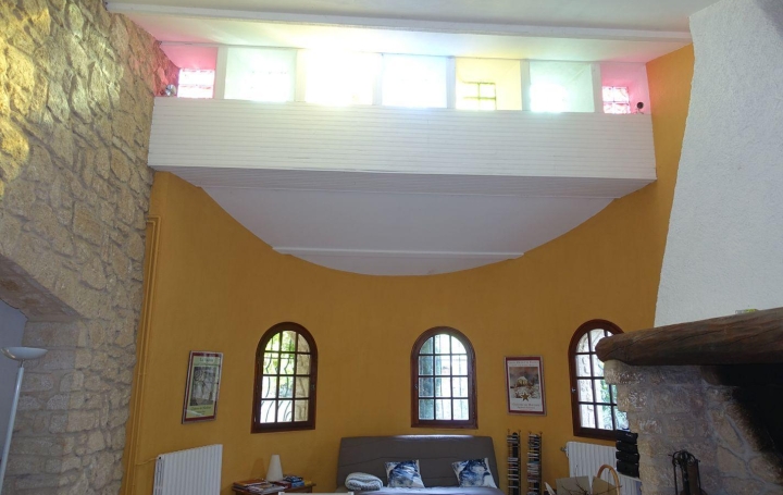 Villa GIGNAC (34150)  150 m2 500 000 € 