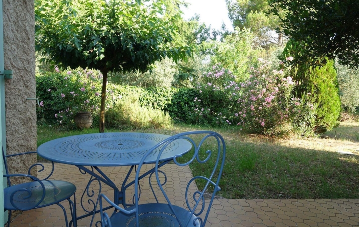 Villa GIGNAC (34150)  150 m2 500 000 € 