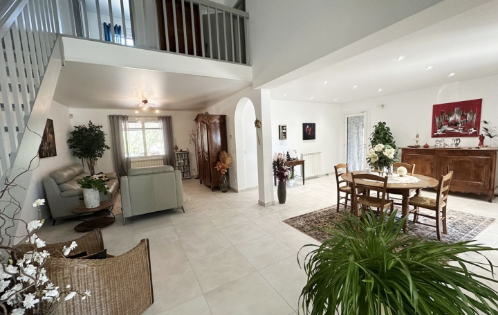 Villa JONQUIERES (34725)  212 m2 635 000 € 