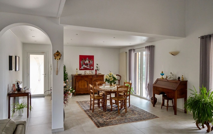 Villa JONQUIERES (34725)  212 m2 635 000 € 