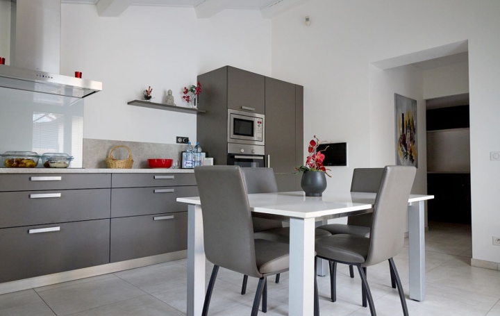 Villa JONQUIERES (34725)  212 m2 635 000 € 