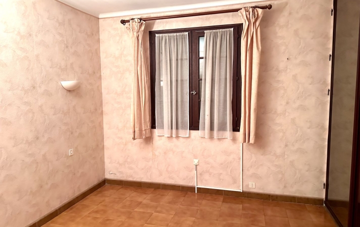 Villa GIGNAC (34150)  160 m2 624 000 € 