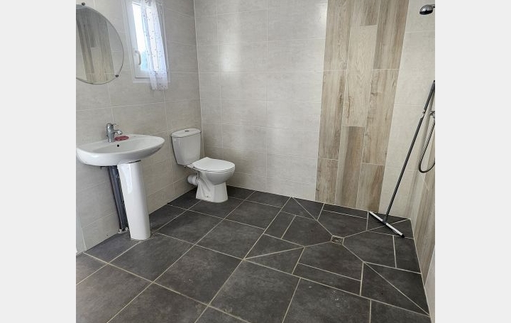 Villa CLERMONT-L'HERAULT (34800)  143 m2 608 400 € 