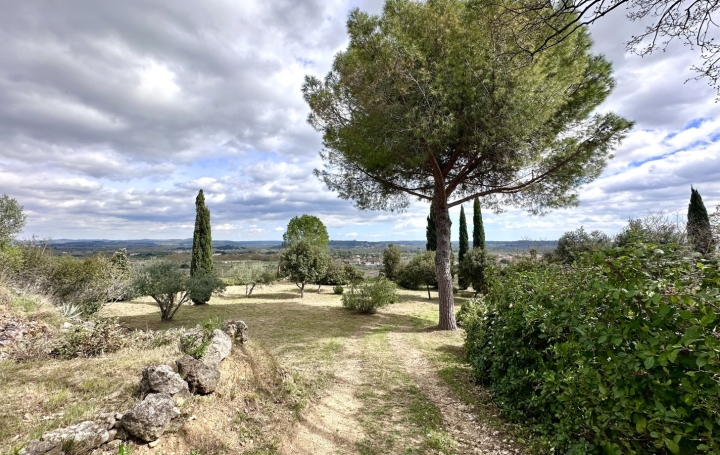 Propriété PAULHAN (34230)  83 m2 590 000 € 