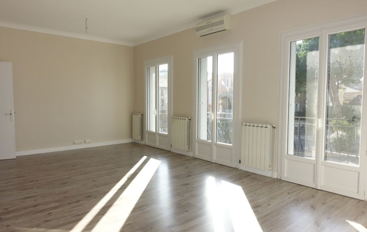 Maison de ville GIGNAC (34150)  100 m2 395 000 € 