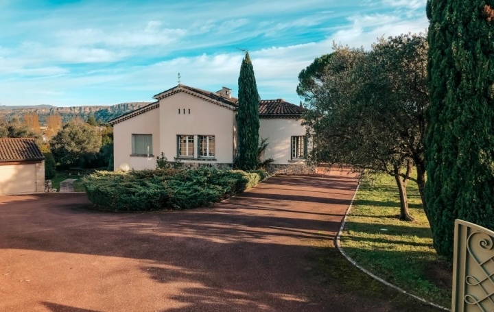 Réseau Immo-diffusion : Villa  AUBENAS  230 m2 367 000 € 