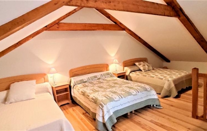 Réseau Immo-diffusion : Maison de village  USCLADES-ET-RIEUTORD  80 m2 86 400 € 