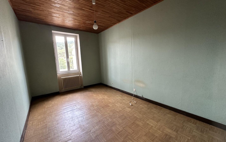 Maison SAINT-CIRGUES-EN-MONTAGNE (07510)  180 m2 97 200 € 