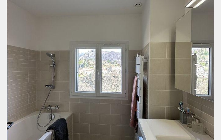 Maison ANTRAIGUES-SUR-VOLANE (07530)  120 m2 280 000 € 