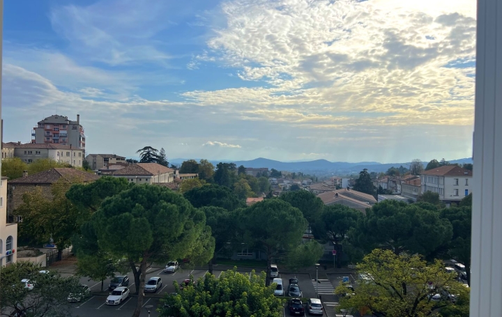 3 Pièces AUBENAS (07200)  114 m2 99 000 € 