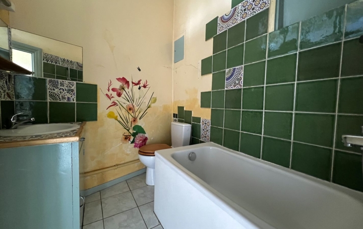 3 Pièces AUBENAS (07200)  114 m2 99 000 € 