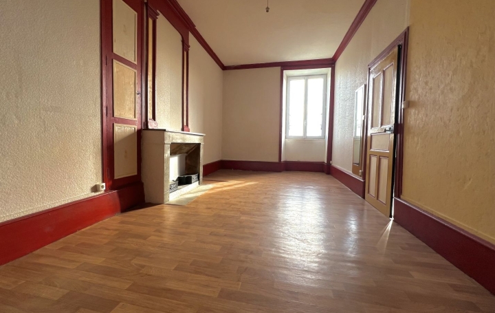 3 Pièces AUBENAS (07200)  114 m2 99 000 € 