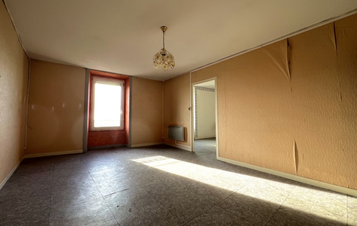 3 Pièces AUBENAS (07200)  59 m2 58 000 € 