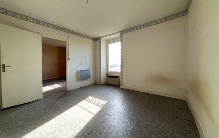 3 Pièces AUBENAS (07200)  120 m2 115 000 € 
