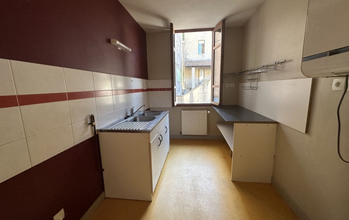 Maison VALS-LES-BAINS (07600)  165 m2 275 000 € 